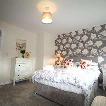 Ashington - 2 Bedroom House - Beautifully Decorated & Furnished - Large Garden מראה חיצוני תמונה