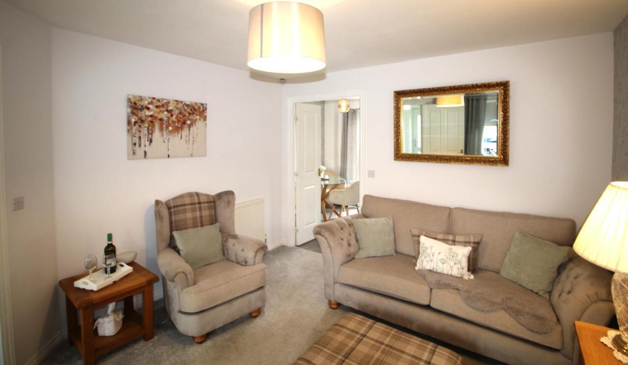Ashington - 2 Bedroom House - Beautifully Decorated & Furnished - Large Garden מראה חיצוני תמונה
